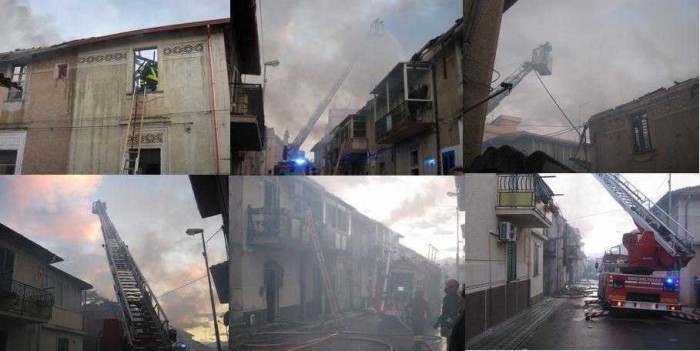Incendio distrugge 6 appartamenti a Reggio, nessuna vittima