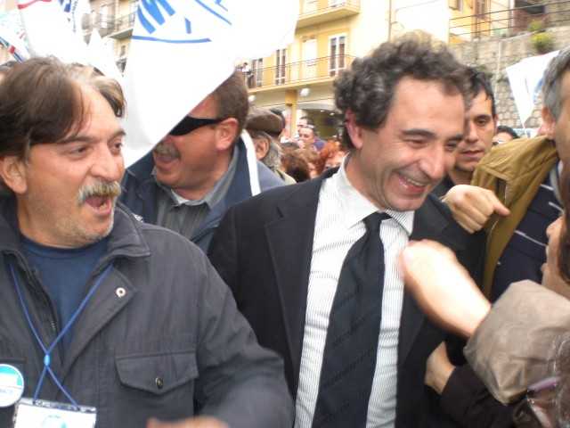 San Giovanni In Fiore, rinviata la manifestazione dei comitati pro-Antonio Barile sindaco