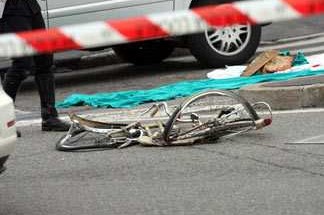 incidente-bicicletta-fotogramma--324x230