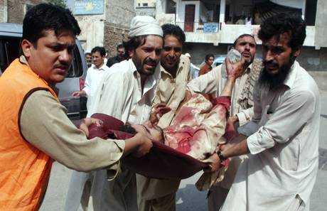 Pakistan, kamikaze di 16 anni fa strage in moschea