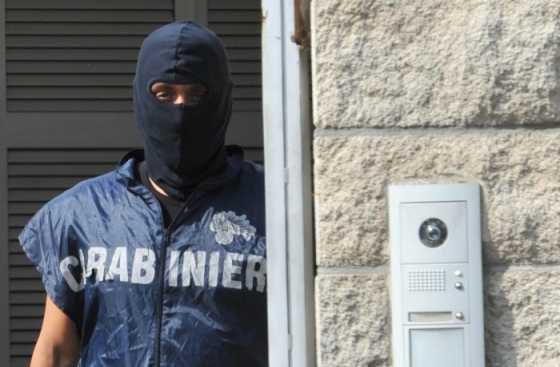 Mafia: arrestato il fratello di Totò Riina