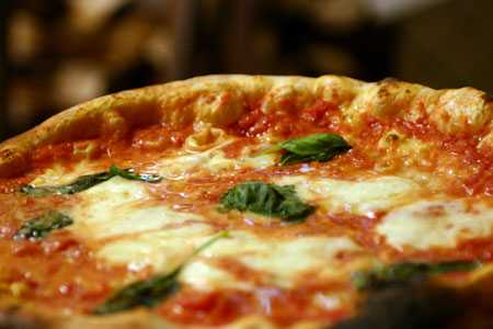Pizzo, Si conclude questa sera la tre giorni dedicata alla vera pizza napoletana