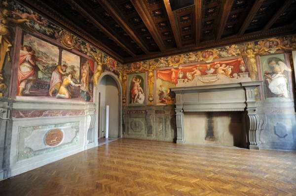 Firenze, torna all’antico splendore la Sala Grande di casa Vasari