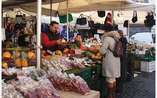 Taurianova, bando per mercato settimanale L'Anva invita i commercianti ambulanti a partecipare per l'assegnazione delle concessioni dei posteggi