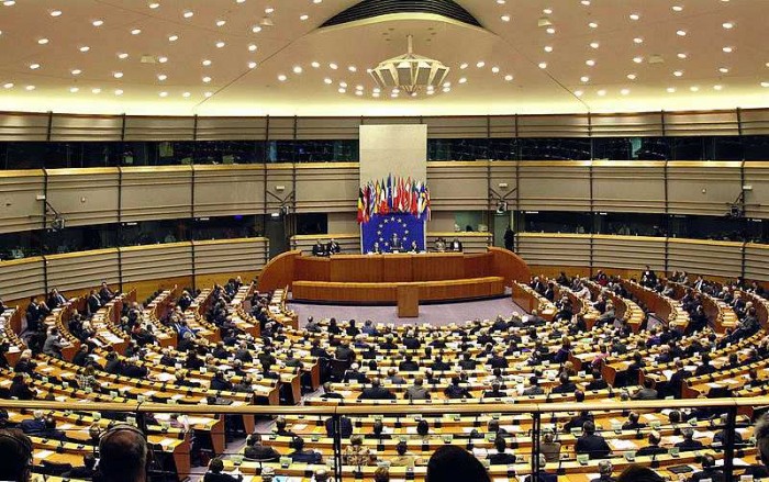 “Le tappe della politica europea: Il Parlamento Europeo come motore del processo di integrazione”