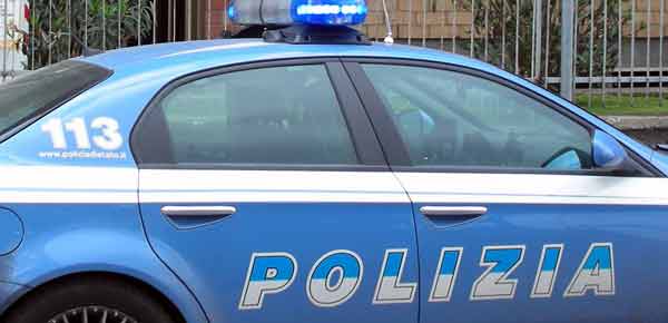 Bovalino: poliziotto libero dal servizio arresta due rapinatori