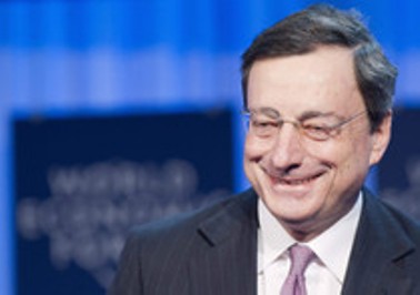 Draghi: ‘La Bce è pronta, salveremo moneta unica’