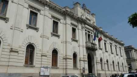 Reggio, nuovo blitz dei cc a palazzo San Giorgio Controllata la documentazione della segreteria generale