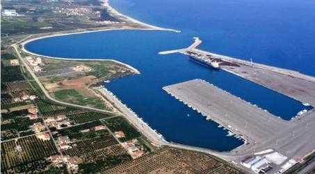 “La Regione faccia la sua parte in merito al porto di Corigliano” E' il monito del consigliere regionale Giuseppe Graziano