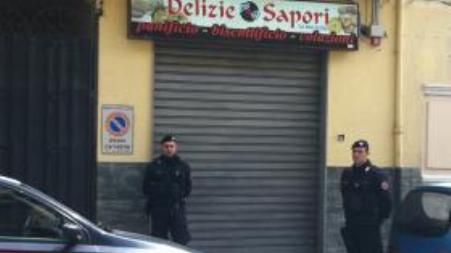 Omicidio a Reggio Calabria: un uomo freddato a colpi di pistola in un panificio
