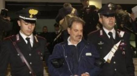 Favorì la latitanza del boss Lanzino: sorvegliato arrestato a Rende L'uomo deve scontare una pena definitiva per avere aiutato il boss di Cosenza