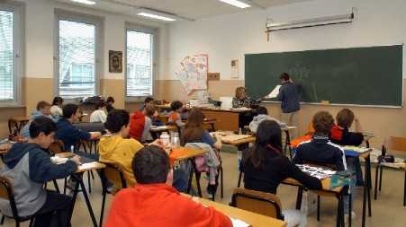 Non mandano i figli a scuola: denunciati genitori nel Cosentino