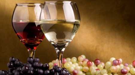 Un vino antico per un nuovo Sud Il Presidente Oliverio incontrerà ben 54 produttori tra i più prestigiosi marchi del settore 
