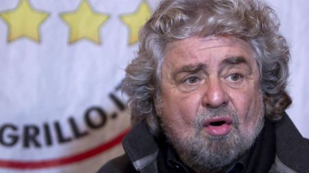 Grillo: ‘Renzi come Achille Lauro’