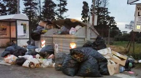 Locri, il Sindaco emette ordinanza sul conferimento dei rifiuti L’Amministrazione Comunale pronta a varare un piano di emergenza