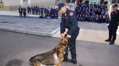 Locri, i Carabinieri hanno ospitato gli alunni dell’Istituto comprensivo “De Amicis – Maresca”