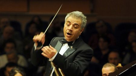 Al teatro Siracusa di Reggio concerto sinfonico dell’orchestra del Cilea diretta dal maestro turco Korkmaz
