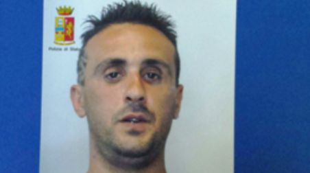 Tenta di rubare in una tabaccheria, sorpreso e arrestato a Reggio Calabria