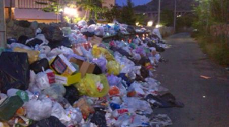 Schiavonea, Sindaco lamenta presenza di rifiuti per strada Verranno incrementati i controlli sul territorio