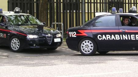 Estorsione ad 84enne, arrestato responsabile I carabinieri hanno arrestato a Crotone un uomo di 42 anni, di Isola Capo Rizzuto, con l'accusa di avere messo in atto un'estorsione ai danni di un pensionato di 84 anni invalido