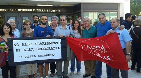 Proposta di modifica della Legge elettorale: sit-in di protesta del comitato “L’altra Calabria”