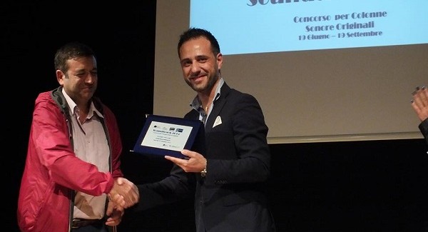 Ancora un prestigioso riconoscimento per il Maestro Alessandro Bagnato Gli è stato assegnato il Premio Speciale Teatri Meridiani per la “Colonna sonora on web”