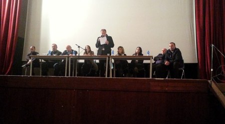 Oppido Mamertina, l’Amministrazione comunale incontra i cittadini Il sindaco Giannetta ha rendicontato sulla situazione di partenza e sulle azioni amministrative svolte