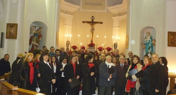 “Natale di solidarietà” col maestro don Pino Latelli Impegni importanti attendono il  Coro polifonico di Lamezia Terme 