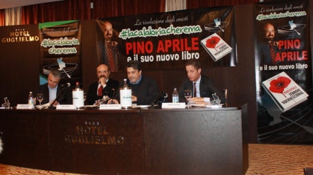 Presentato a Catanzaro il nuovo saggio di Pino Aprile “Terroni ’ndernescional”, un’iniziativa de #lacalabriacherema