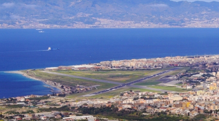 Aeroporto dello Stretto: SO.G.A.S. fa il rendiconto sul traffico del 2014 La società che gestisce l'aeroporto di Reggio Calabria ha reso noti i primi dati sul traffico aero nell'anno appena concluso