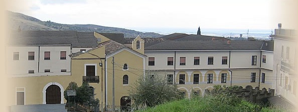 Istituto Casa Serena Santa Maria di Loreto, domani arriva la befana Cassano allo Jonio, l'arrivo della simpatica vecchina chiude le feste natalizie