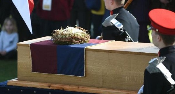 Funerale di Stato per re Riccardo III d’Inghilterra Dopo 530 anni i suoi resti riposeranno nella cattedrale di Leicester