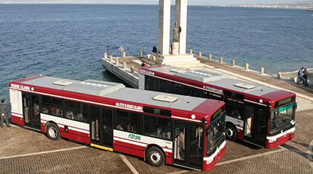 Reggio, autobus dell’Atam preso a sassate Dura condanna della politica calabrese