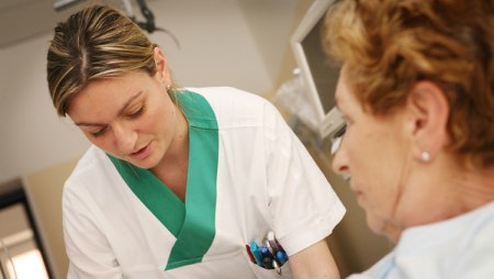 Si celebra oggi la Giornata internazionale dell’nfermiere Torluccio (Uil Fpl): “Categoria in ginocchio”