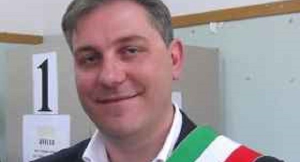 Morano Calabro, uomo minaccia Sindaco per avere soldi Francesco Accurso, pluripregiudicato, è stato arrestato dai Carabinieri