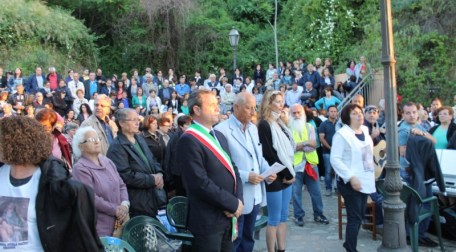 Madonna pietà, 15mila pellegrini nel centro storico Soddisfatto il sindaco Antonio Russo: "Crosia città Mariana"