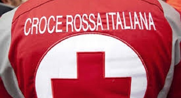 Intimidazione contro la Croce Rossa di Reggio Calabria Ignoti hanno dato fuoco e distrutto due autoambulanze. Condanna unanime da parte dei vertici regionali