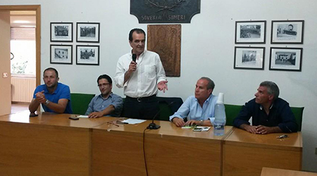 Enzo Bruno incontra i cittadini a Soveria Simeri Il presidente della Provincia di Catanzaro è stato ospite di un incontro pubblico nella Sala consiliare del comune guidato da Aldo Olivo