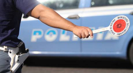 Reggio, proseguono i controlli della Polizia nel centro città Oltre 100 uomini hanno presidiato le centralissime strade e piazze della città