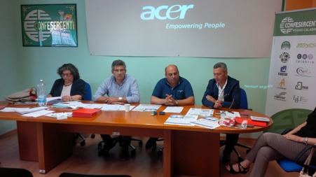 Confesercenti ha presentato lo sportello Energia A Reggio Calabria e Taurianova verranno aiutate le imprese a risparmiare 