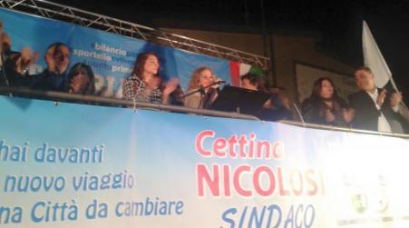 Cettina Nicolosi ha un desiderio: “Taurianova Libera” Queste le parole della candidata sindaco durante l'ultimo comizio taurianovese: "Vogliamo far battere i cuori degli abitanti della città"