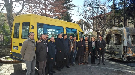 Locri, consegnato scuolabus al Comune di Martone Sostegno concreto ed unità tra tutti i Comuni della Locride 