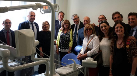 Reggio, inaugurato ambulatorio odontoiatria al “Morelli” L’evento è legato al progetto "Il sorriso…fa buon sangue”