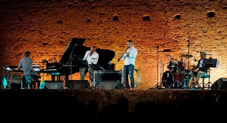 Giuseppe Bollani ad Armonied’Artefestival Trionfo con il suo “Napoli trip”