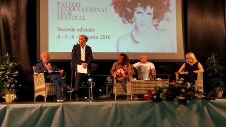 Piff 2016, prima serata nel ricordo di Alighiero Noschese Mario Zamma infiamma la platea di Piazza dei Martiri con le sue imitazioni