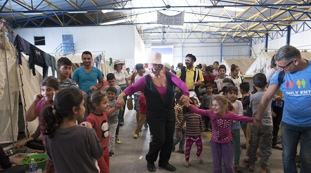 “Pagliacci Clandestini” portano arte nei campi profughi Partirà a Salonnico il progetto "Greece – persone che incontrano persone"