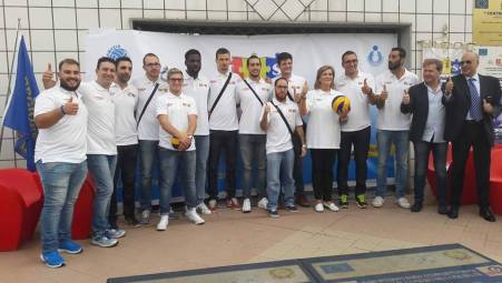 La Conad Lamezia Volley si è presentata alla città Stamattina all’IIS “Da Vinci”