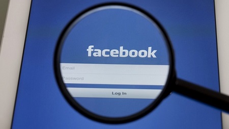 Violazione della privacy, altri guai in vista per Facebook Scaricati 1,5 milioni di indirizzi email senza permesso negli ultimi tre anni   