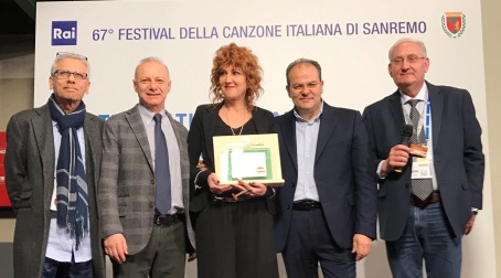 Sanremo: consegnati i premi Afi alla Mannoia, Guasti e Pini Questa sera con il premio cover l’arte di Affidato torna sul palco dell’Ariston