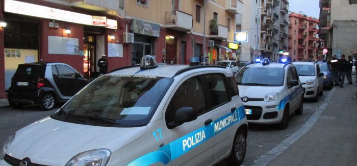 Reggio, soste selvagge: operazione della Polizia Locale I vigili urbani si sono occupati dell'illecito occupazione del suolo pubblico 